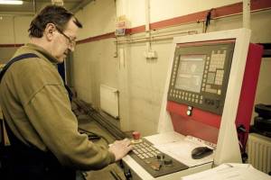 Operator of CNC Bending Machine